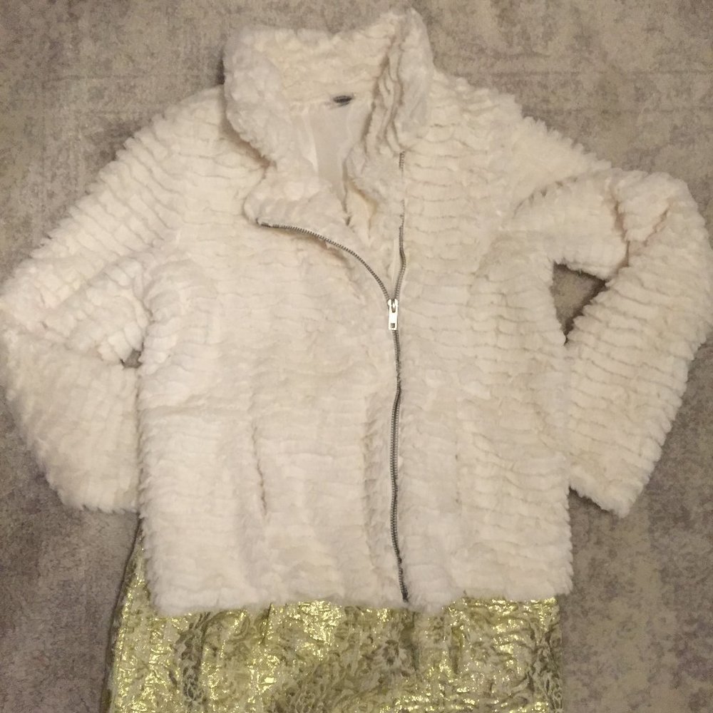 White faux fur zipper jacket